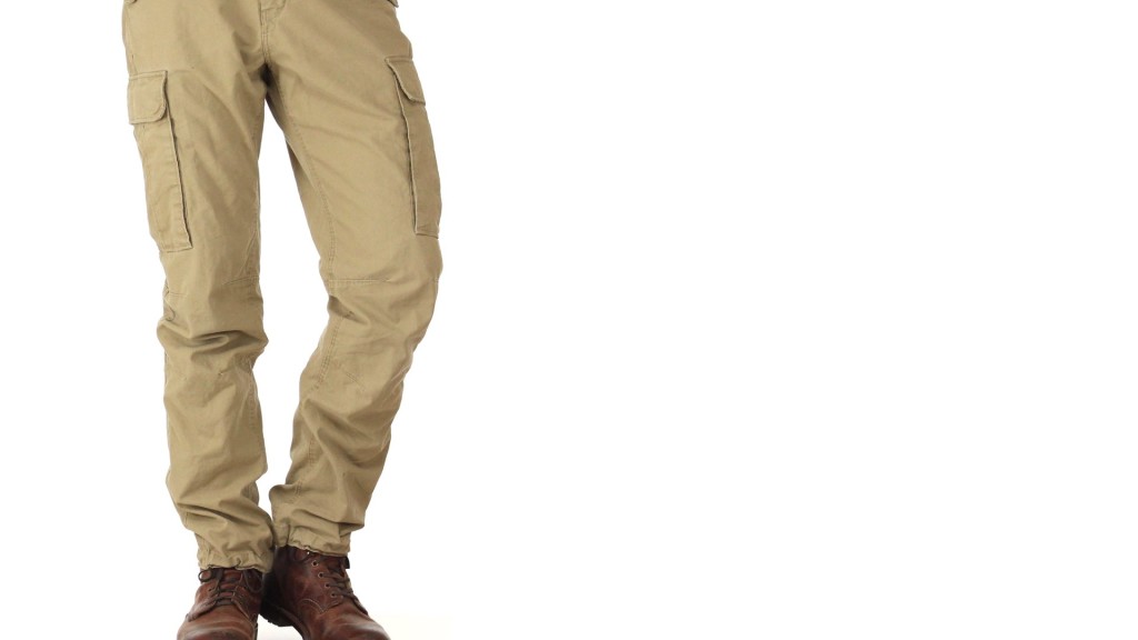 Cargo Pants for Men: 5 Great Outfits   Top 11 Style Mistakes